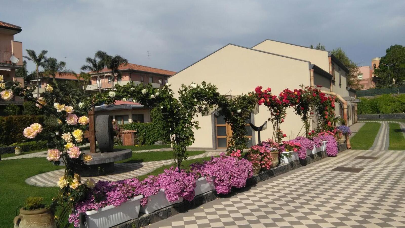 B&B Le Antiche Cisterne Tremestieri Etneo エクステリア 写真